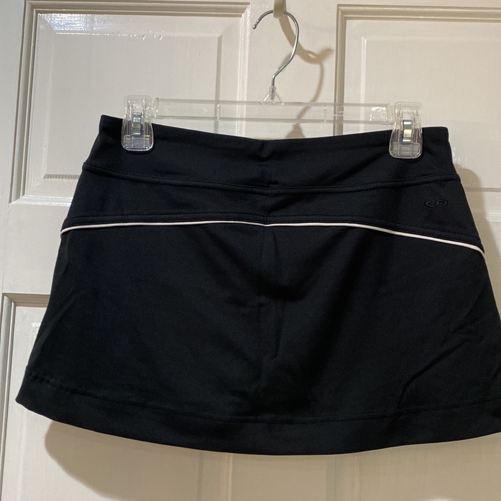Black tennis skirt - Picture 2 of 5